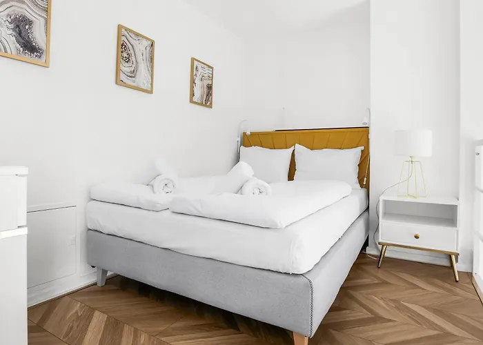 Sun & Snow Bulwar Staromiejski